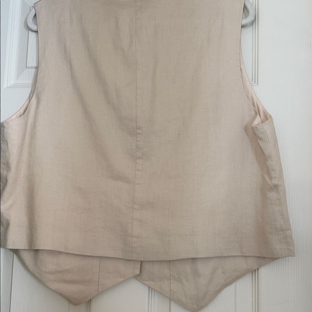 Quince Light Tan European Linen Vest - Picture 5 of 9
